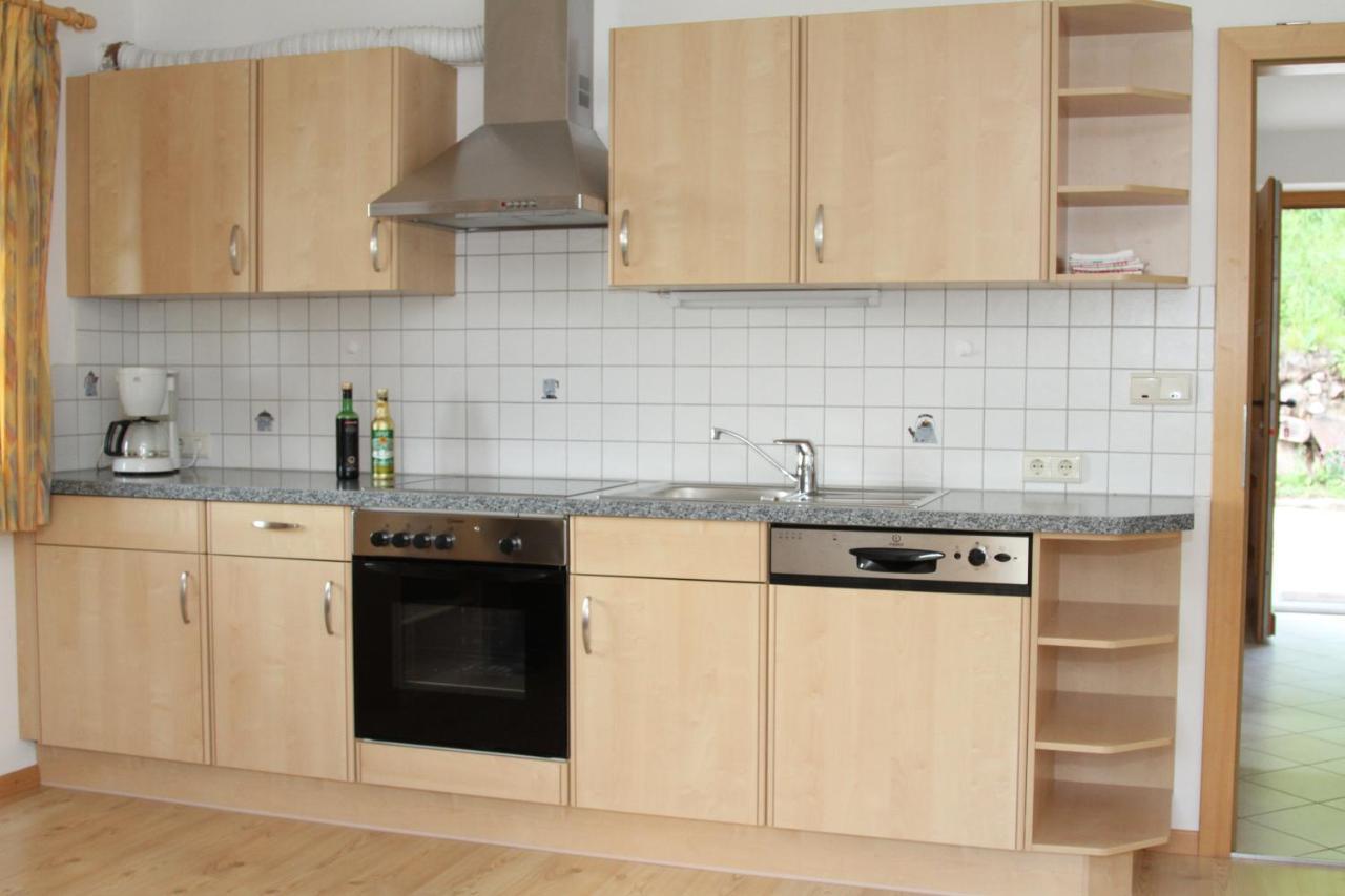 Hofer Hof Apartment กัสเตลรอตโต ภายนอก รูปภาพ